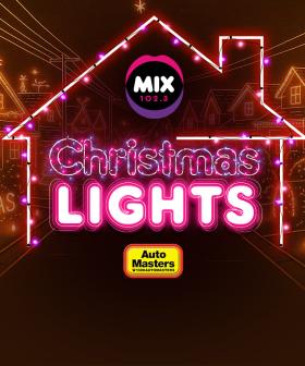 Vote For Your Favourite Mix102.3 Christmas Lights Display Here!